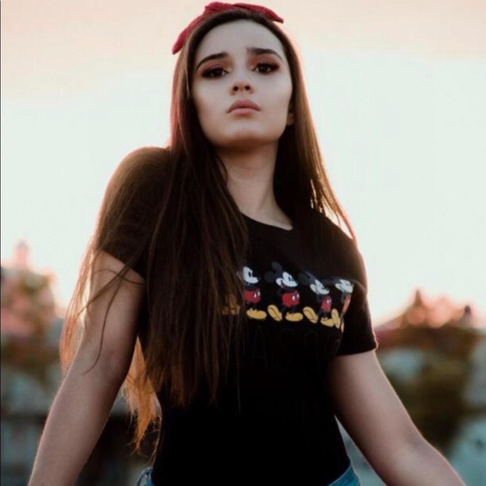 Women shirt